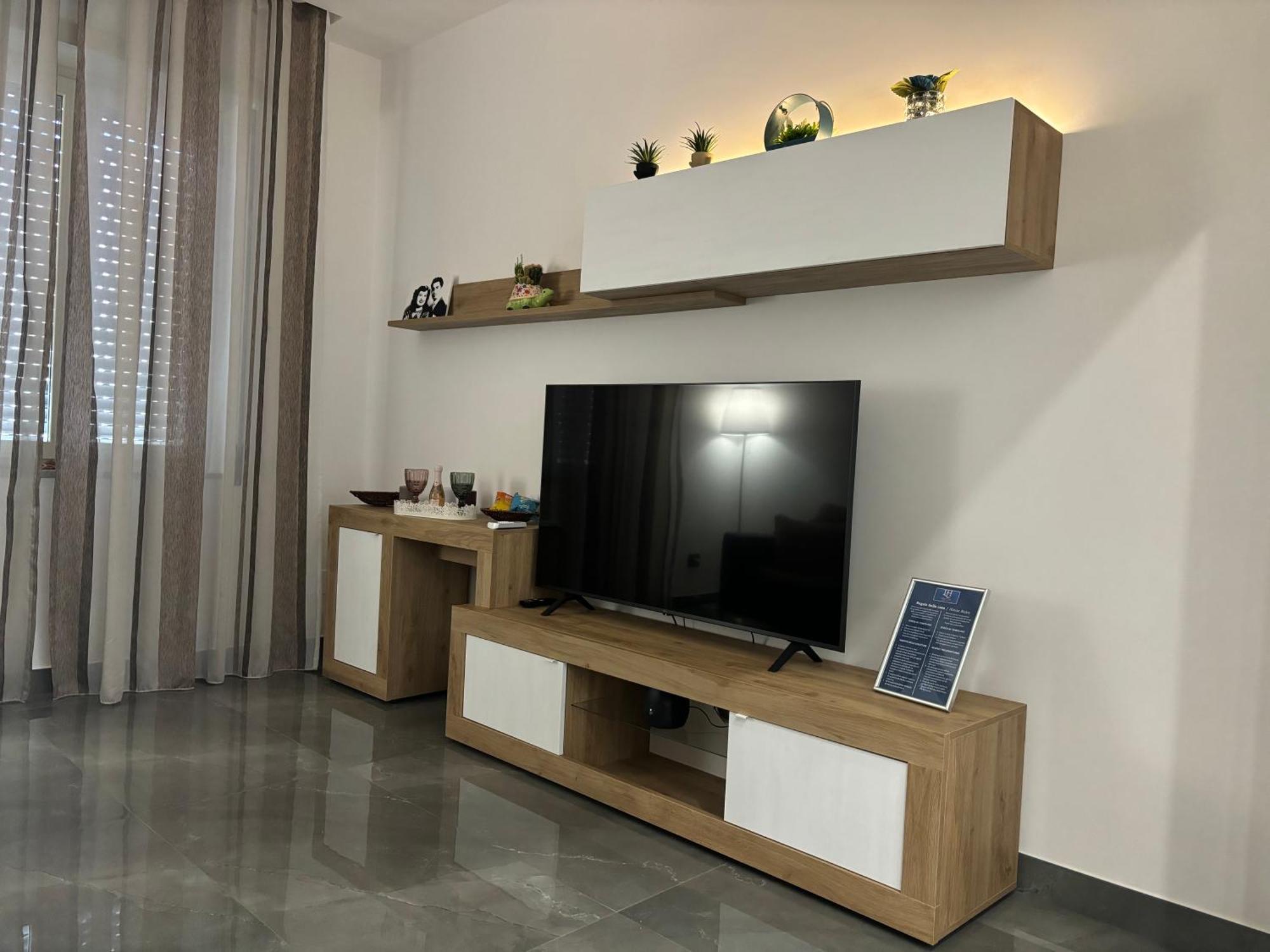 Louis Helen Apartment Napoli Bagian luar foto